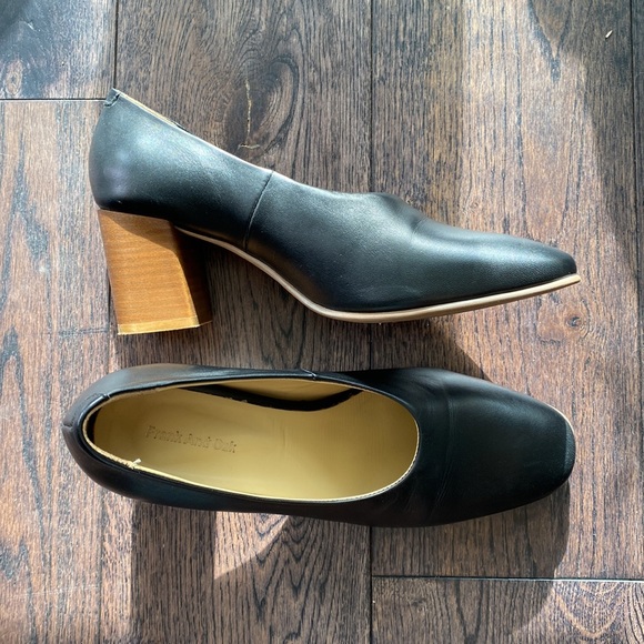 Frank and Oak, Portuguese leather wedges, perfect condition, size 8.5 - Picture 5 of 5